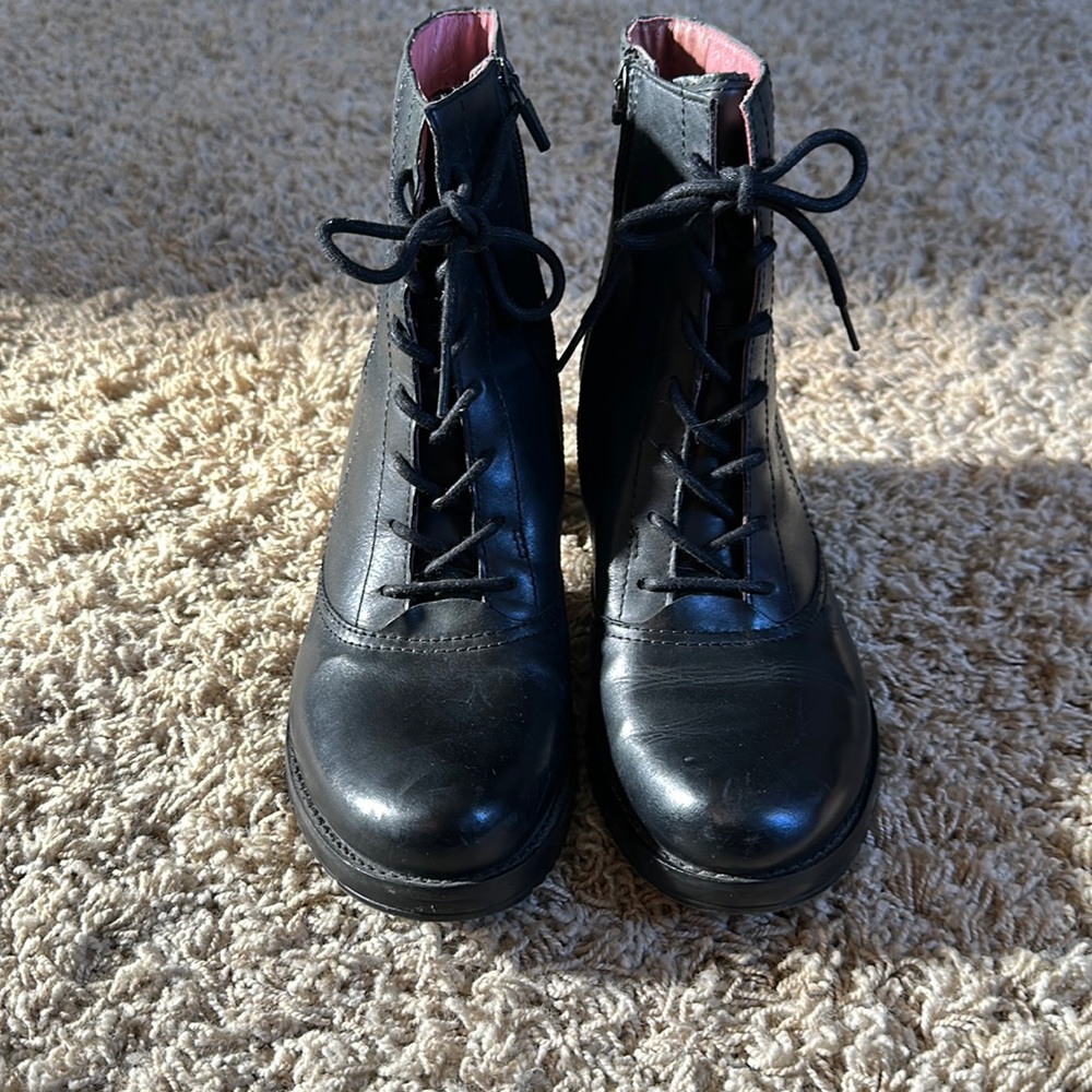 Black dansko booties with heel size 41